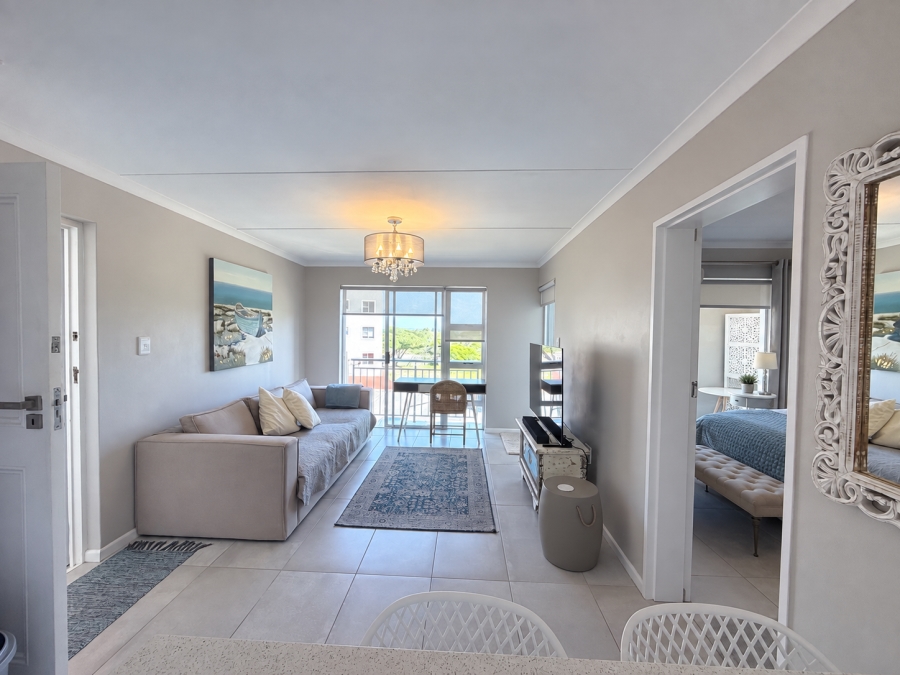 1 Bedroom Property for Sale in Bloubergstrand Western Cape